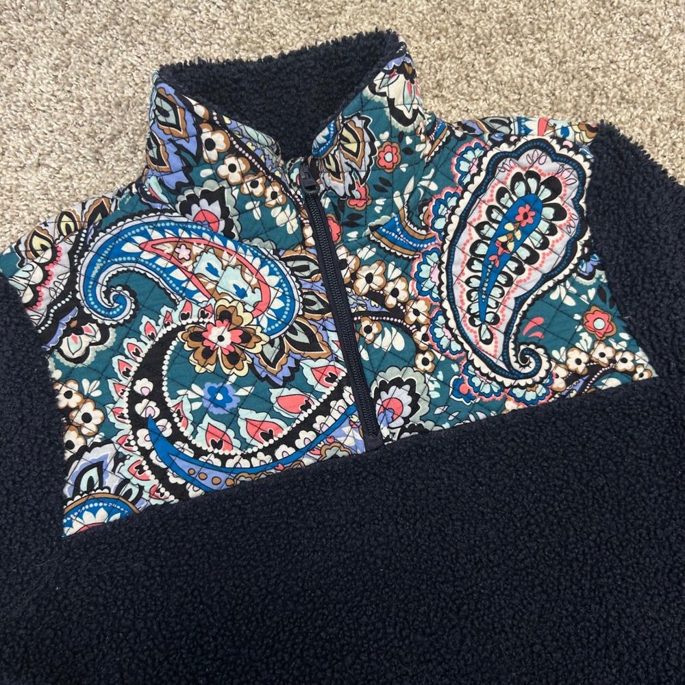 Vera Bradley 1/4 Zip Fleece‎ Pullover Women Size Medium Black Paisley Teddy